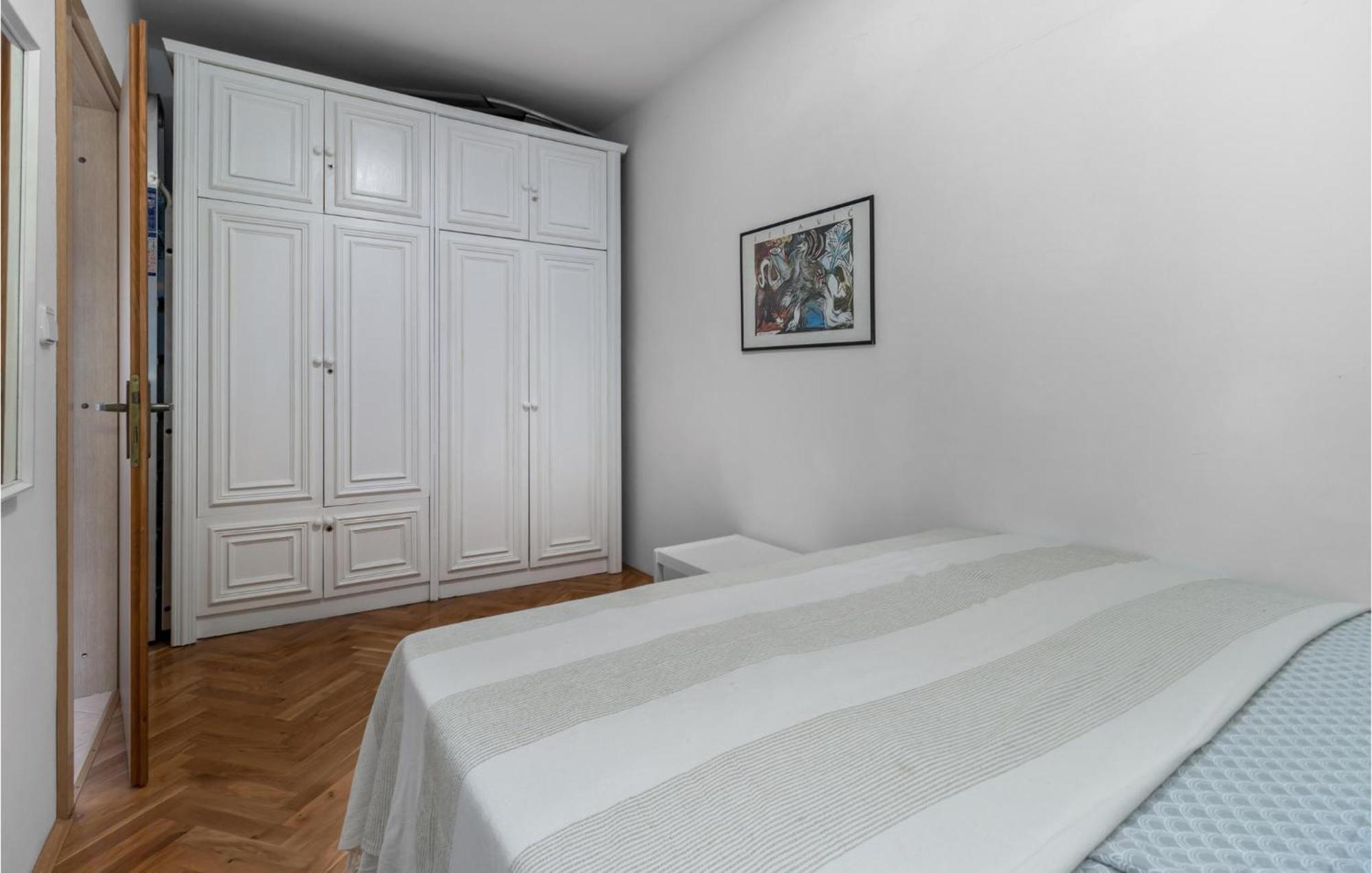 Lovely Apartment In Novi Vinodolski With Wifi מראה חיצוני תמונה