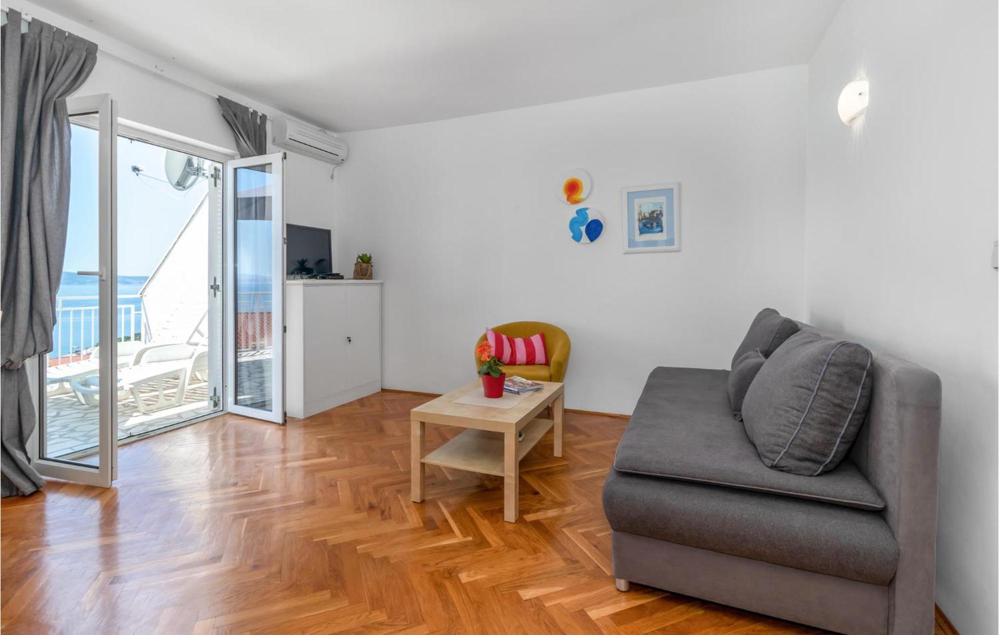 Lovely Apartment In Novi Vinodolski With Wifi מראה חיצוני תמונה